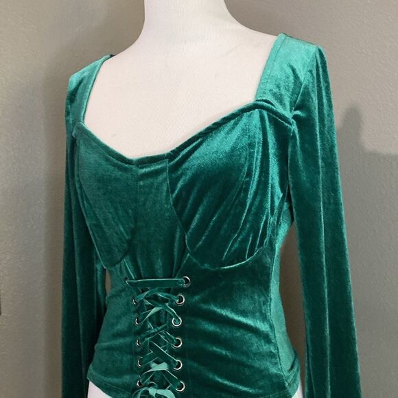 Thorne & Fable Velvet Green Corset Lace-Up Crop Long-Sleeve - Picture 4 of 10